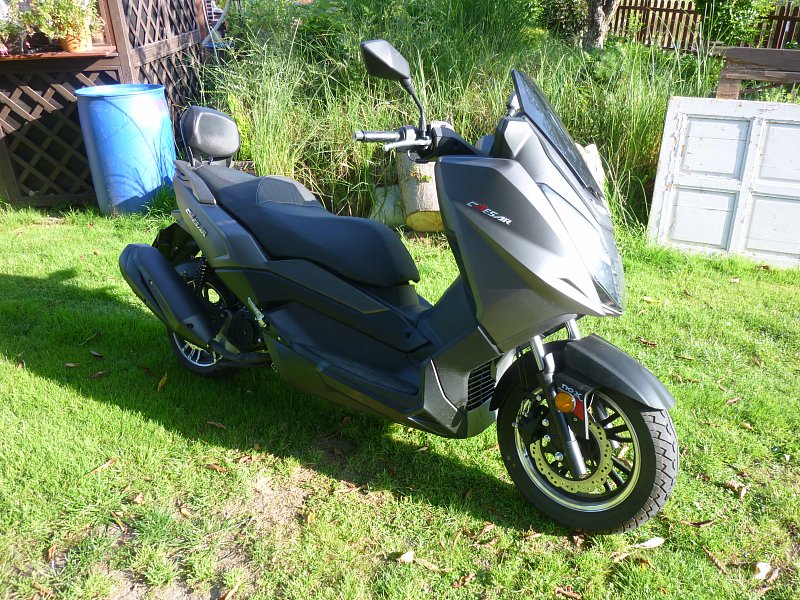 Prodám Maxi skůtr TARO CAESAR CL 125T- NOVÝ.
