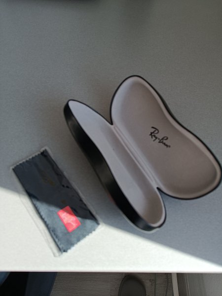 Pouzdro na brýle a hadřík