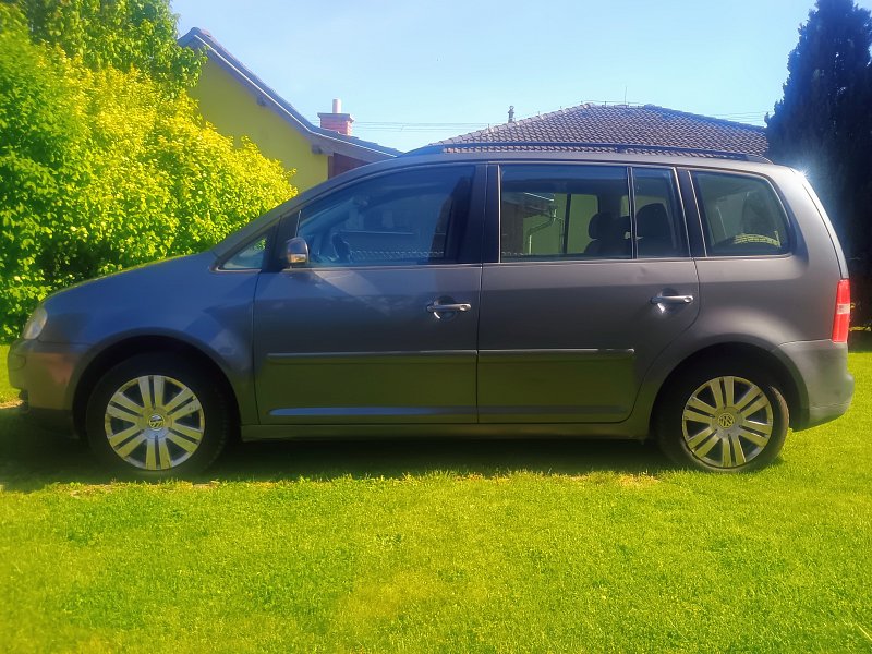 Prodám VW Touran 2,0 TDI 103 kW 2006 STK, ROZVODY, OLEJ, PNEU