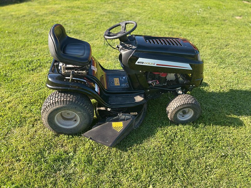 Prodám zahradní traktor MTD 190/36