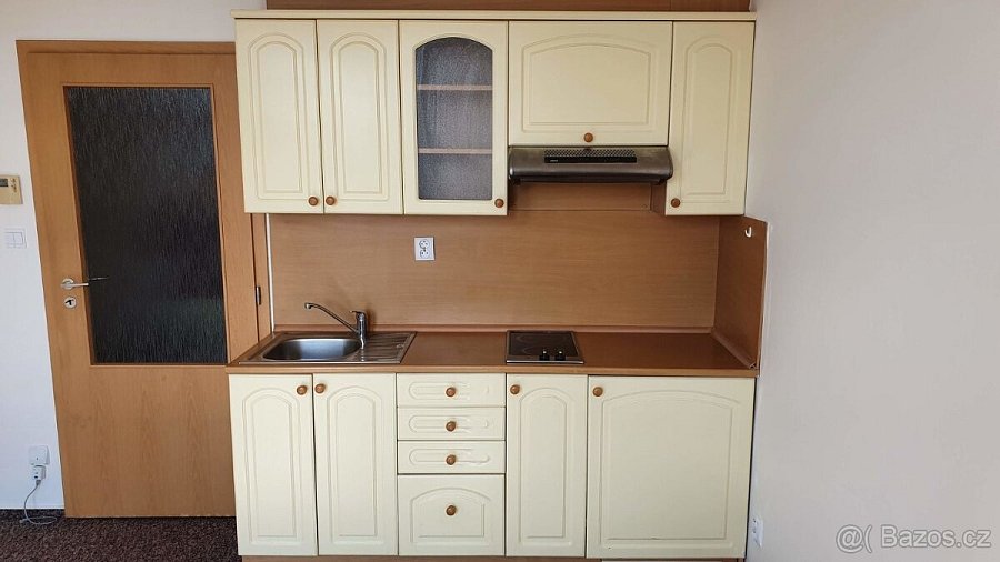 Pronájem bytu 1+kk na ulici Zábřežská, Šumperk